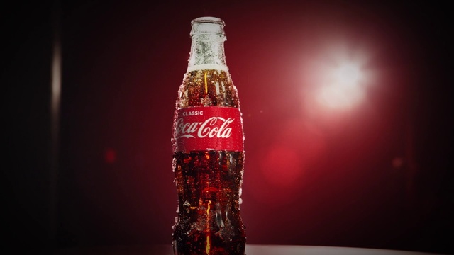 Video Reference N4: Coca-cola, Drink, Cola, Bottle, Red, Soft drink, Coca, Non-alcoholic beverage, Carbonated soft drinks, Glass bottle