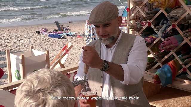 Video Reference N16: Tourism, Sand, Artist, Vacation, Fashion accessory, Travel, Art, Person
