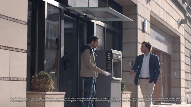 Video Reference N1: Facade, Real estate, Architecture, White-collar worker, Window, Door, Gentleman, Building, Person