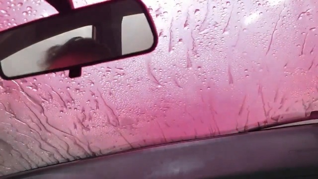 Video Reference N0: Pink, Vehicle door, Automotive exterior, Windshield, Glass, Tints and shades, Auto part, Automotive window part, Material property, Windscreen wiper