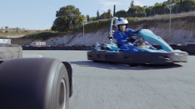 Video Reference N3: Kart racing, Vehicle, Go-kart, Automotive tire, Race car, Open-wheel car, Racing, Car, Motorsport, Tire