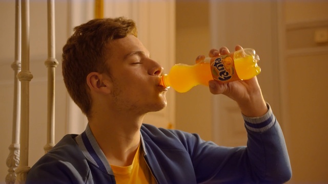 Video Reference N3: yellow, drink, drinking, fun, Person