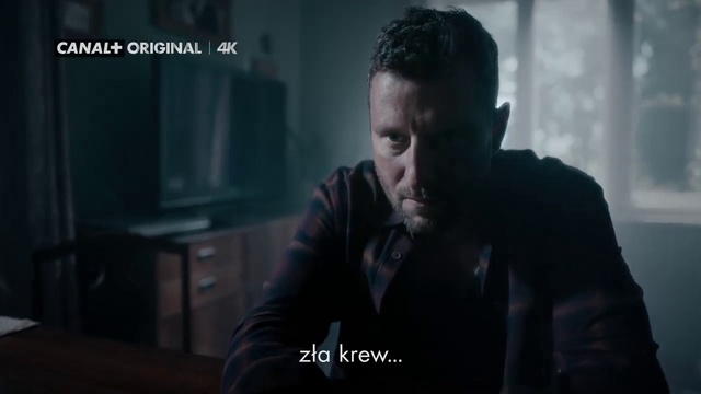 Video Reference N2: Movie, Screenshot, Darkness, Photography, Fictional character, Digital compositing, Flash photography, Supervillain, Scene, Photo caption, Person, Indoor, Man, Front, Window, Looking, Table, Young, Black, Sitting, Food, Holding, Computer, Standing, Shirt, Laptop, Room, Wearing, Glasses, Suit, Woman, Phone, Pizza, White, Kitchen, Human face, Text