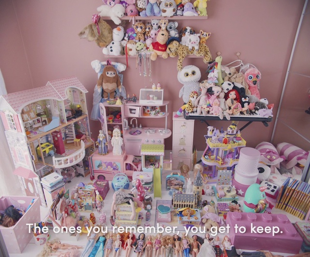 Video Reference N10: Toy, Product, Pink, Doll, Souvenir, Room, Collection, Party