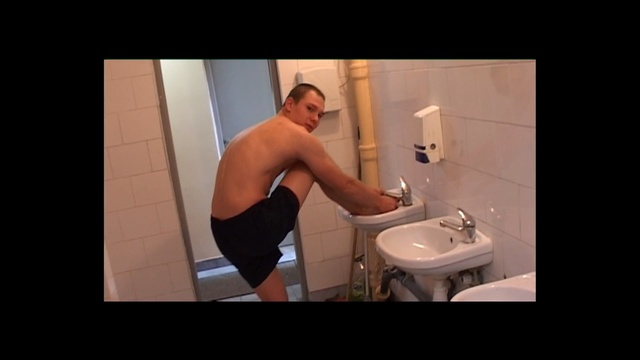 Video Reference N1: Muscle, Selfie, Barechested, Male, Arm, Plumbing fixture, Hand, Leg, Photography, Mouth
