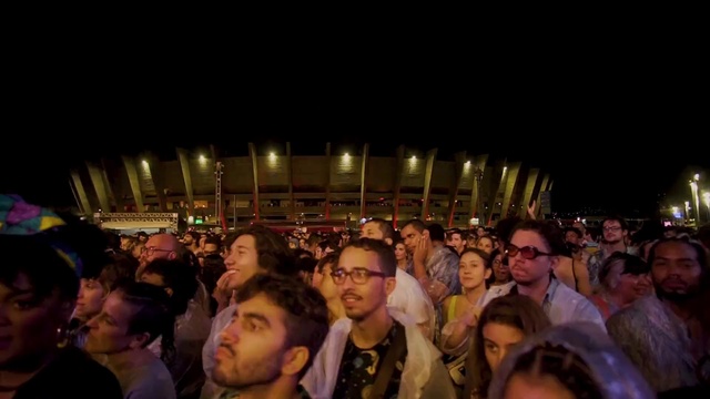 Video Reference N1: Crowd, Audience, People, Social group, Event, Fun, Snapshot, Youth, Community, Night