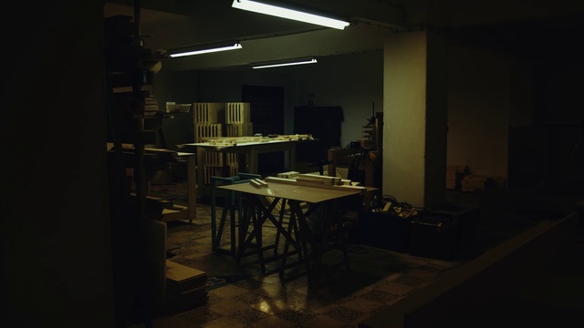 Video Reference N1: Light, Room, Architecture, Darkness, Table, Building, Furniture, Night, Interior design, Photography