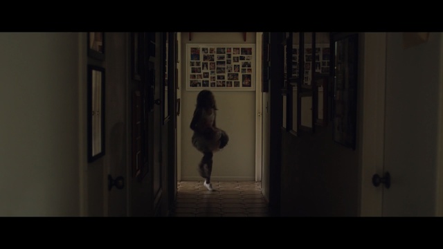 Video Reference N1: darkness, snapshot, screenshot, midnight, scene, girl, Person