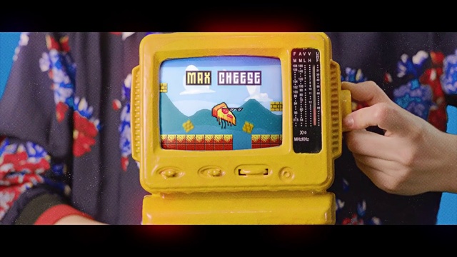 Video Reference N1: Gadget, Electronic device, Technology, Electronics, Screen, Yellow, Games, Play, Game boy console, Multimedia