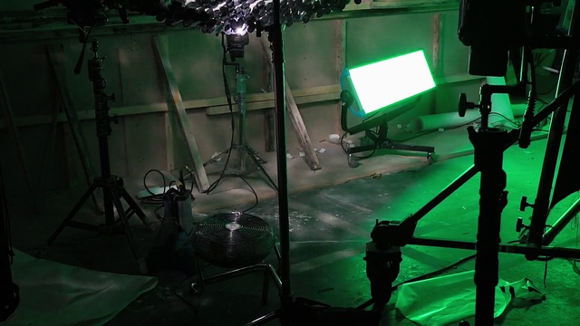 Video Reference N3: Film studio, Green, Room, Photography, Filmmaking, Television studio, Sound stage