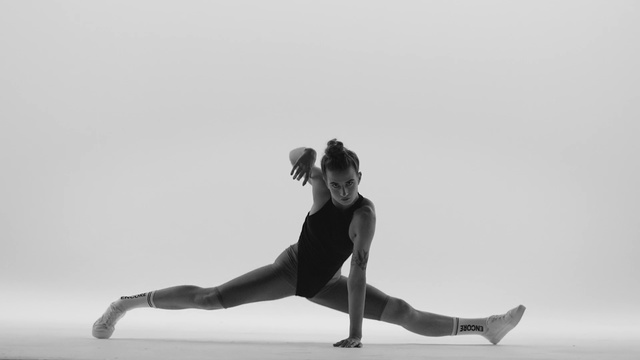 Video Reference N3: White, Black, Athletic dance move, Physical fitness, Leg, Joint, Shoulder, Arm, Stretching, Pilates