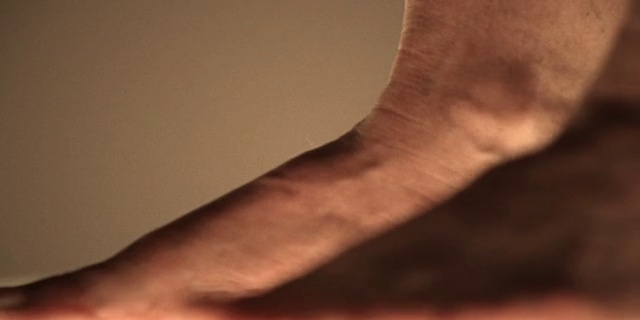 Video Reference N1: Skin, Joint, Arm, Leg, Neck, Ankle, Hand, Knee, Human leg, Close-up