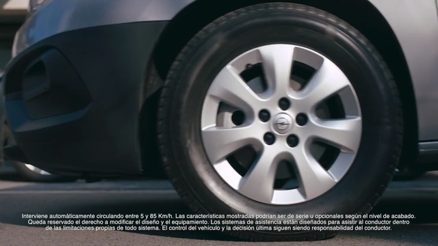 Video Reference N2: Land vehicle, Alloy wheel, Vehicle, Wheel, Rim, Tire, Spoke, Auto part, Car, Automotive wheel system