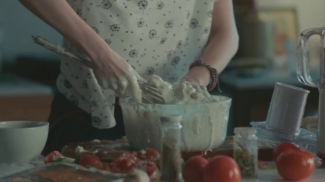 Video Reference N4: Food, Hand, Recipe, Cuisine, Cooking, Dish, Tomato, Flesh, Vegetable
