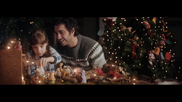 Video Reference N1: event, christmas, night, christmas decoration, darkness, tradition, screenshot, fun, midnight, computer wallpaper, Person