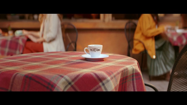 Video Reference N3: Tablecloth, Textile, Table, Linens, Tartan, Design, Pattern, Home accessories, Plaid, Furniture