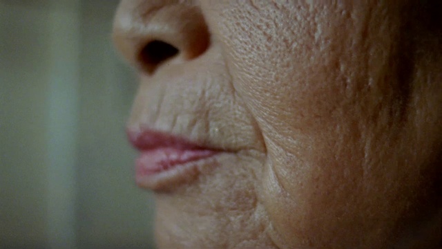 Video Reference N1: Face, Lip, Nose, Skin, Cheek, Chin, Close-up, Head, Wrinkle, Eyebrow