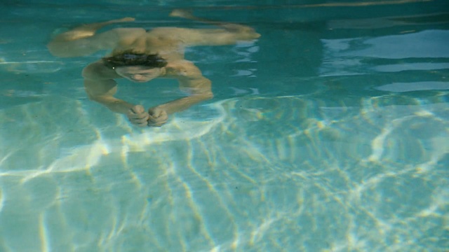 Video Reference N1: water, underwater, swimming pool, swimming, swimmer, sea, leisure, freestyle swimming, fun, recreation