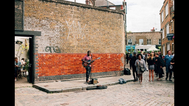 Video Reference N2: Street performance, Wall, Town, Street, Cobblestone, Brick, Street artist, Performance art, Brickwork, City