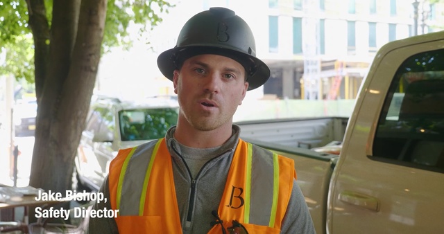 Video Reference N6: Personal protective equipment, Hat, Headgear, Hard hat, Fashion accessory, Construction worker, Cap, Vehicle, Person