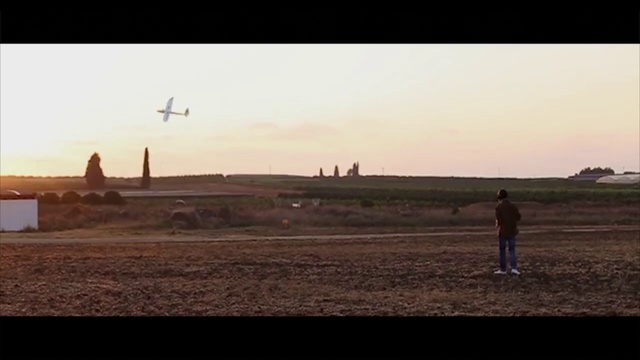 Video Reference N2: Horizon, Plain, Sky, Natural environment, Ecoregion, Steppe, Landscape, Prairie, Atmosphere, Photography