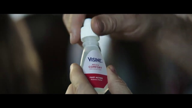 Video Reference N0: Product, Skin, Finger, Hand, Beauty, Nose, Nail, Lip, Joint, Mouth