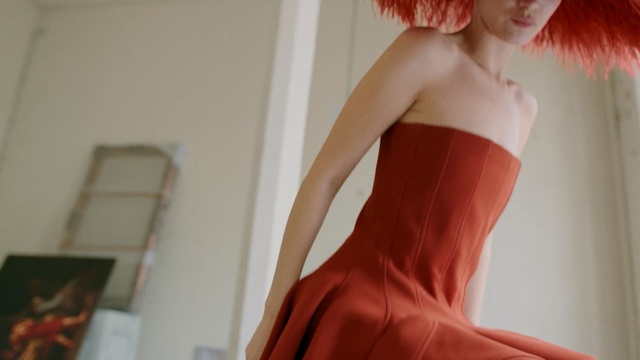Video Reference N4: Hair, Red, Shoulder, Red hair, Dress, Joint, Hairstyle, Hair coloring, Arm, Blond