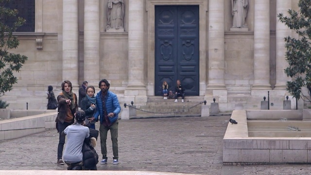 Video Reference N7: Tourism, Public space, Architecture, Sitting, City, Street, Pedestrian, Building, Vacation