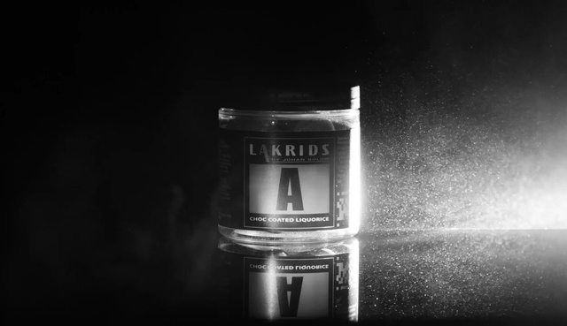 Video Reference N1: black and white, monochrome photography, still life photography, light, photography, darkness, product, monochrome, product, liquid