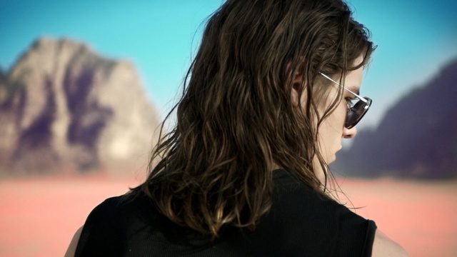 Video Reference N2: sky, girl, photography, vision care, sunglasses, long hair, neck, glasses, fun, eyewear