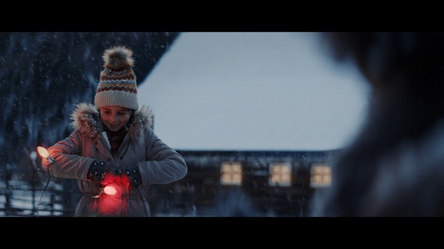 Video Reference N10: Human, Fun, Photography, Screenshot, Darkness, Digital compositing, Winter, Flash photography, Fictional character