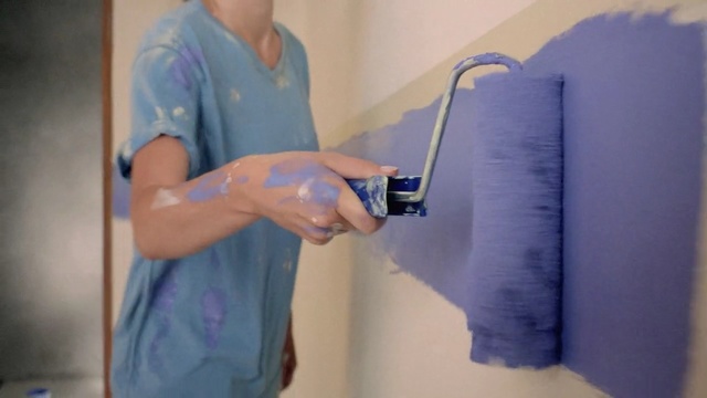 Video Reference N2: Shoulder, Paint roller, Wall, Arm, Joint, Medical assistant, Plaster, Cleaner, Hand, Paint