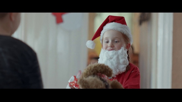 Video Reference N2: Santa claus, Christmas, Fictional character, Tradition, Holiday, Child, Toddler, Event, Smile, Christmas eve