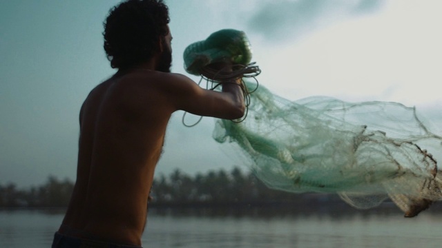 Video Reference N2: Water, Human, Photography, Cloud, Fishing net, Vacation