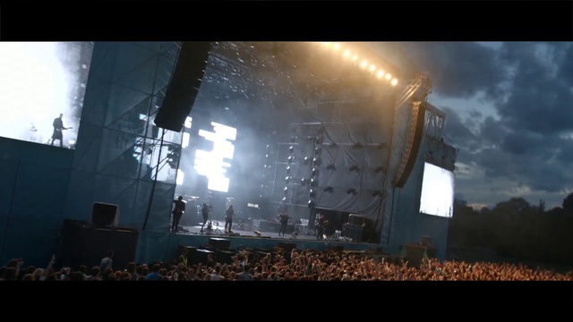 Video Reference N16: Stage, Light, Rock concert, Performance, Crowd, Concert, Atmosphere, Event, Music venue, Architecture