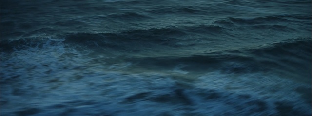 Video Reference N0: sea, water, wave, ocean, wind wave, body of water, atmosphere, sky, calm, geological phenomenon