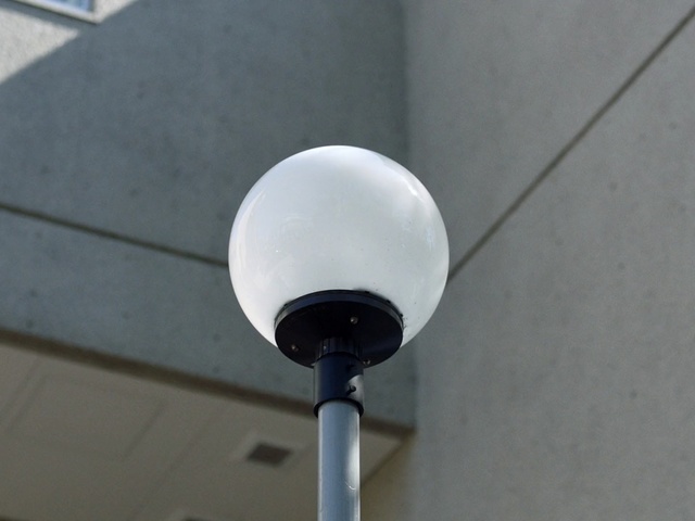 Video Reference N1: Ceiling, Street light