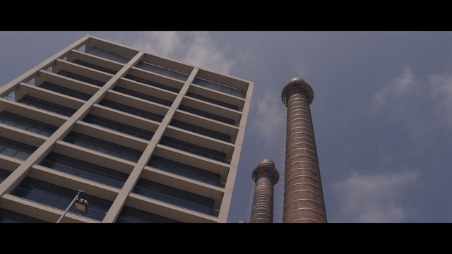 Video Reference N0: building, landmark, sky, skyscraper, architecture, daytime, tower, metropolis, tower block, facade