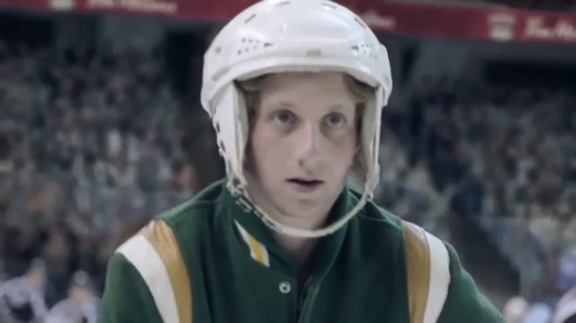 Video Reference N3: Helmet, Sports gear, Personal protective equipment, Headgear, Player, Uniform, Sports equipment, Person