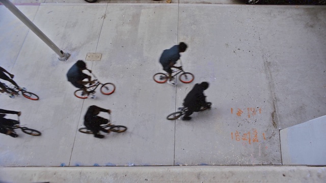 Video Reference N1: Wall, Street art, Freestyle bmx, Footwear, Shadow, Bmx bike, Art, Vehicle, Recreation, Concrete