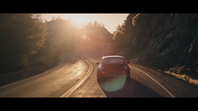 Video Reference N6: Atmospheric phenomenon, Mode of transport, Morning, Road, Vehicle, World rally championship, Car, Sky, Rallying, Asphalt