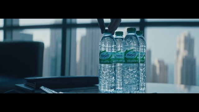 Video Reference N0: Water, Blue, Green, Drinking water, Transparent material, Glass, Product, Bottle, Bottled water, Glass bottle