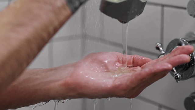 Video Reference N1: Water, Hand, Washing, Skin, Finger, Bathing, Plumbing fixture, Tap, Fluid, Nail