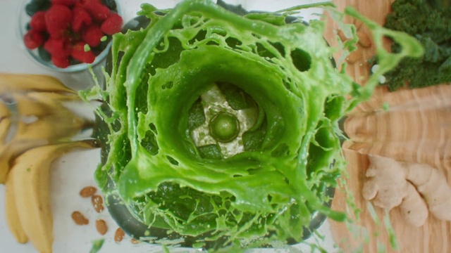 Video Reference N0: Iceburg lettuce, Leaf vegetable, Food, Vegetable, Lettuce, Vegetarian food, Plant, Produce, Cabbage, Flower