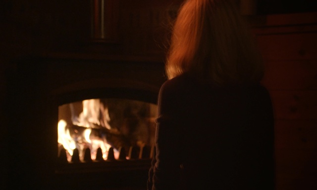 Video Reference N1: Heat, Flame, Fire, Fireplace, Darkness, Room, Night, Gas, Hearth