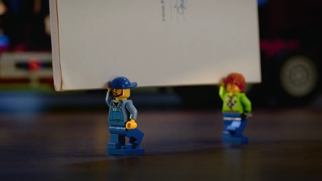 Video Reference N1: blue, toy, lego, play, Person