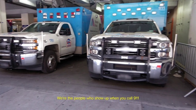 Video Reference N7: Land vehicle, Vehicle, Car, Motor vehicle, Bumper, Automotive exterior, Transport, Pickup truck, Truck, Automotive tire