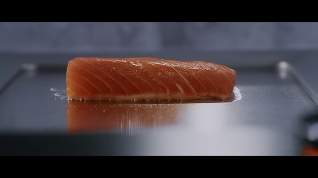 Video Reference N0: Smoked salmon, Lox, Fish slice, Sashimi, Fish, Food, Dish, Cuisine, Salmon, Salmon