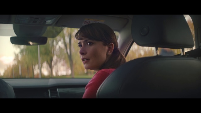 Video Reference N7: Driving, Family car, Auto part, Vehicle door, Vehicle, Car, Screenshot, Automotive window part