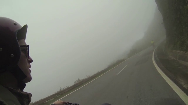Video Reference N7: Atmospheric phenomenon, Mist, Haze, Fog, Morning, Sky, Road, Cloud, Infrastructure, Photography
